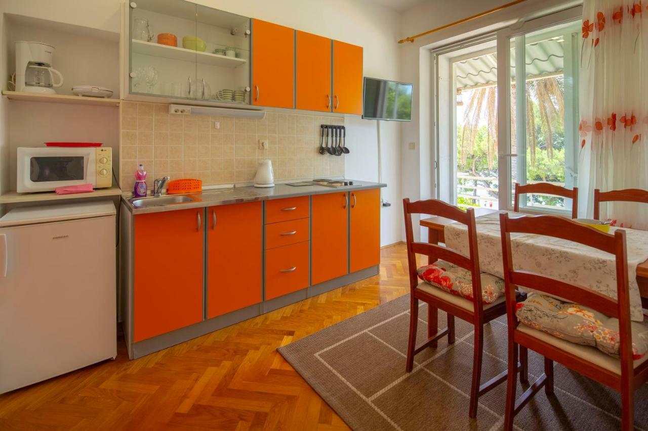 Vila Niko Apartment Makarska Ngoại thất bức ảnh