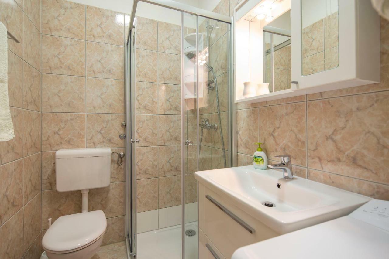 Vila Niko Apartment Makarska Ngoại thất bức ảnh