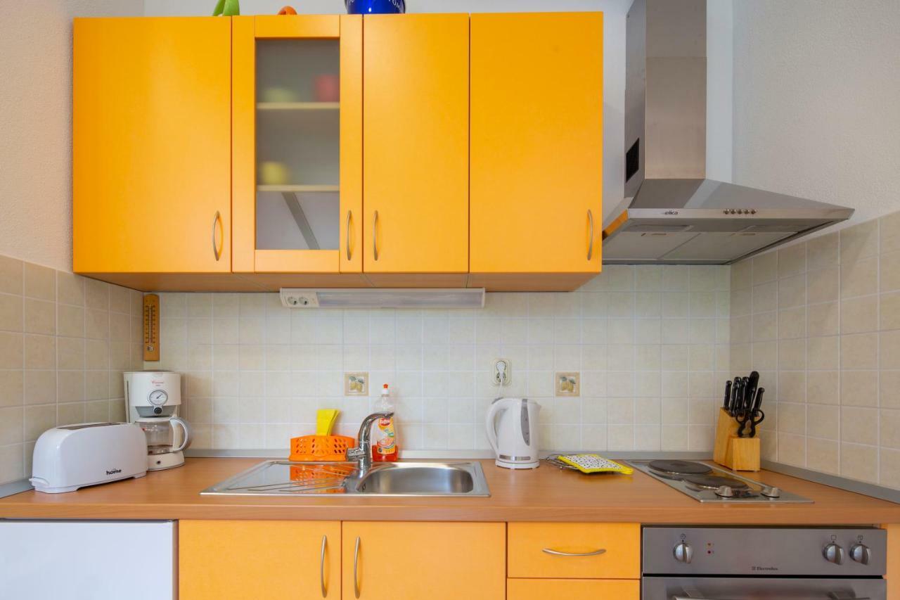 Vila Niko Apartment Makarska Ngoại thất bức ảnh